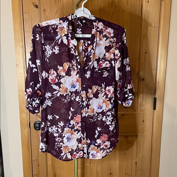 Kut from the Kloth Tops - Kut from the Kloth Plum Floral Button-Down Blouse Size XL